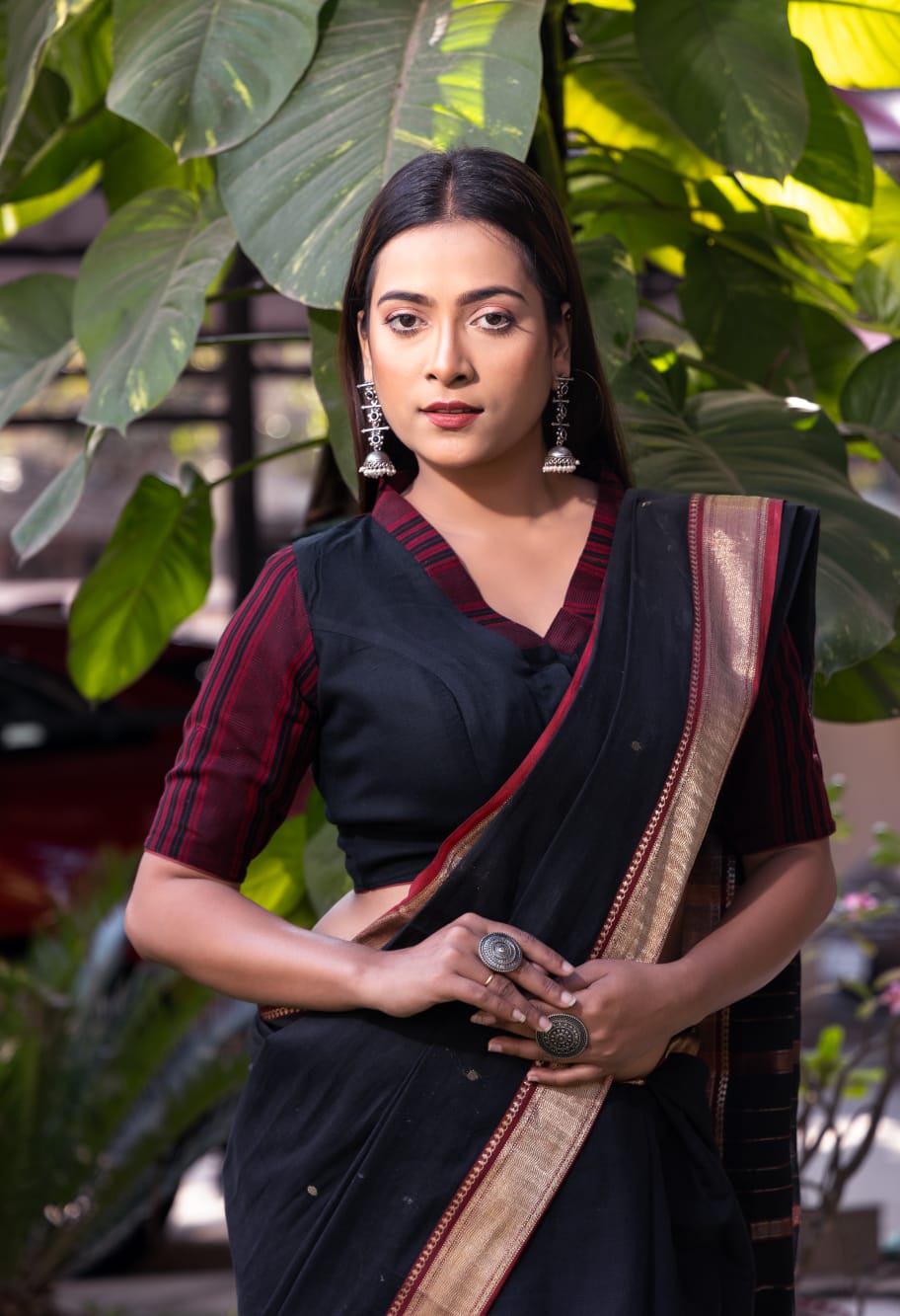 COLLARED NECK BLOUSE ITH TRADITIONAL PATTERN OF MEGHALAYA